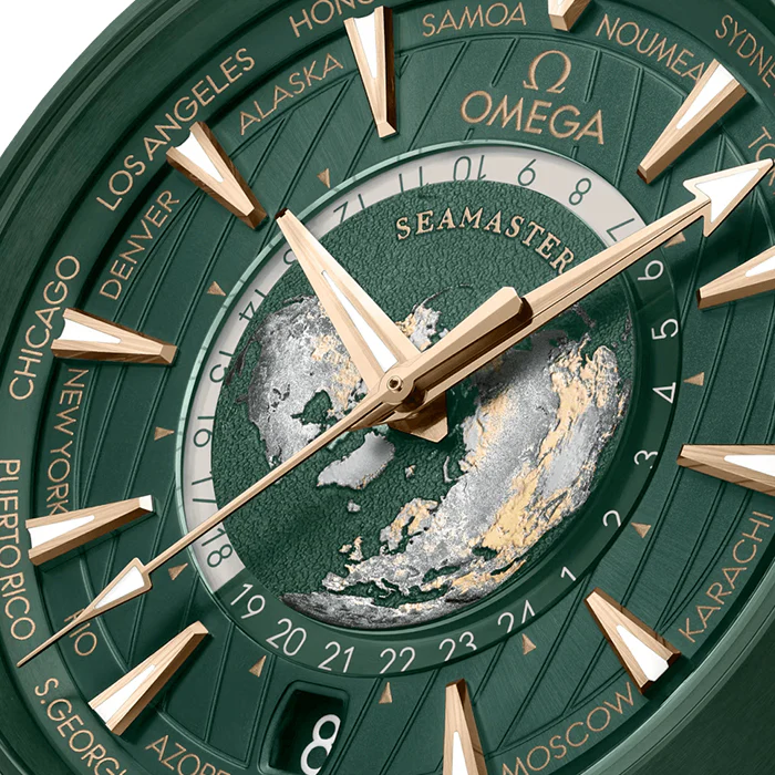 AQUATERRA 150M WORLD TIMER GMT 43MM - Image 3